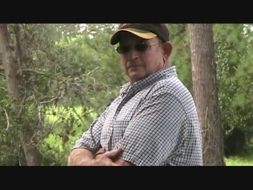 Date this funny United States man Claude from Jacksonville US3299