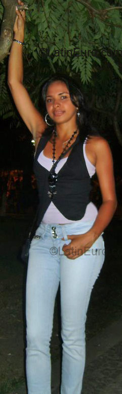 Date this funny Brazil girl Elizangela from Ipojuca BR1477