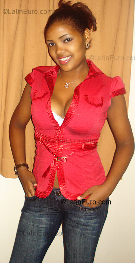 Date this cute Dominican Republic girl Masiel Mirtha from El Seibo DO1284