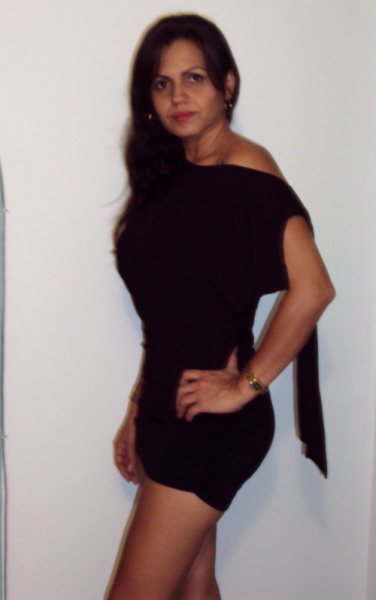 Date this voluptuous Colombia girl INGRIDMACHADO from Cali CO1229