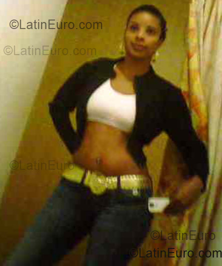 Date this charming Brazil girl Laura Virginia from Belo Horizonte BR1560