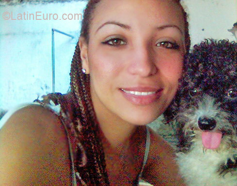 Date this georgeous Colombia girl Stephanie from  CO1335