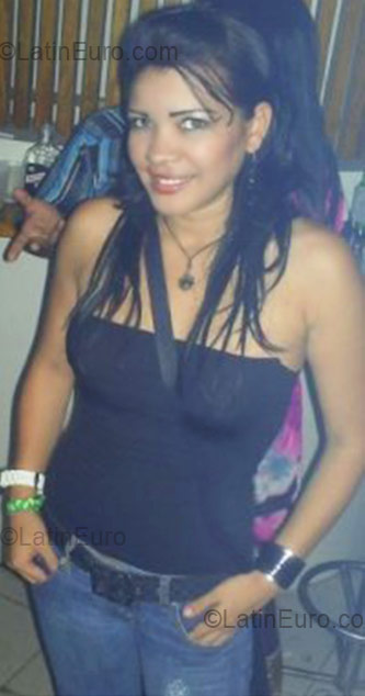 Date this delightful Colombia girl Mary from Bogota CO1354