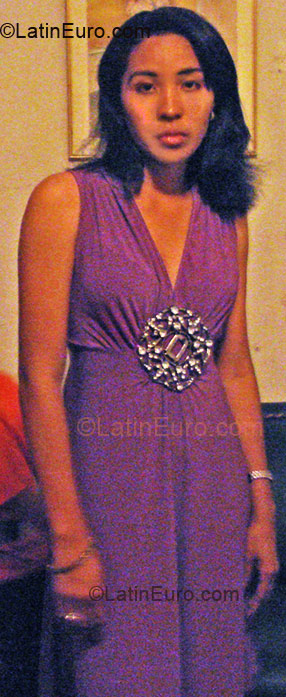 Date this nice looking Colombia girl Erica Patricia from Barranquilla CO1393