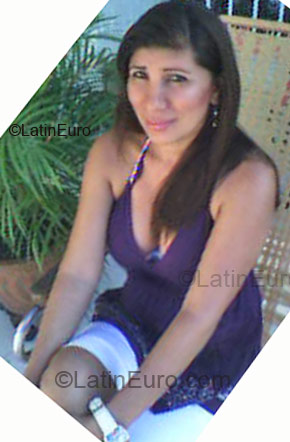 Date this tall Colombia girl Sisys from Barranquilla CO1447
