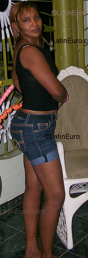 Date this charming Dominican Republic girl Ana Julia from San Cristobal - Villa Altagracia DO1634