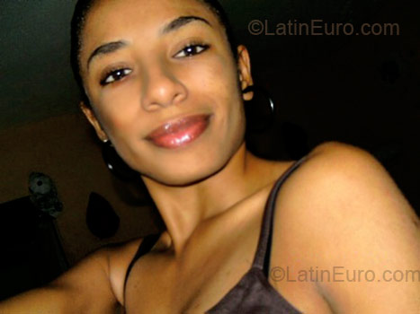 Date this young Dominican Republic girl Aurys from Santo Domingo DO1637