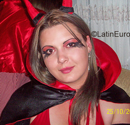 Date this voluptuous Colombia girl Diana Carolina from Bogota CO1516