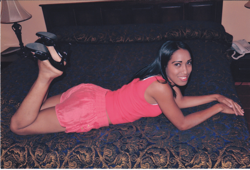 Date this hard body Dominican Republic girl Altagracia from Dominican Republic DO1700