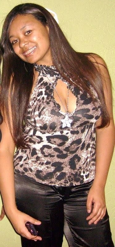 Date this charming Brazil girl Thaisi from SÃo Paulo BR1720