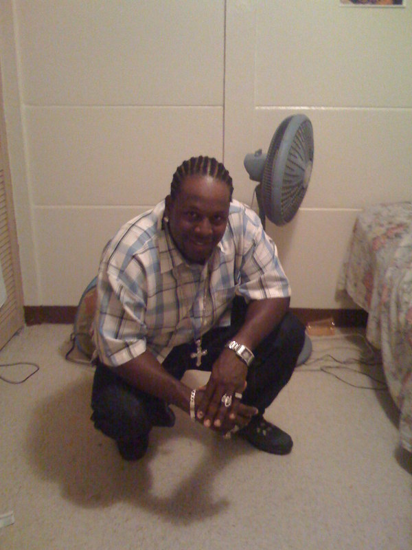 Date this lovely Virgin Islands (U.S.) man Scamp from St.croix VI2