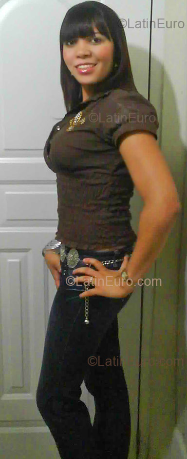 Date this delightful Dominican Republic girl Wilda Cesarina from Santiago DO1742
