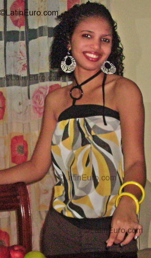 Date this hard body Dominican Republic girl Yalissy from  DO1761