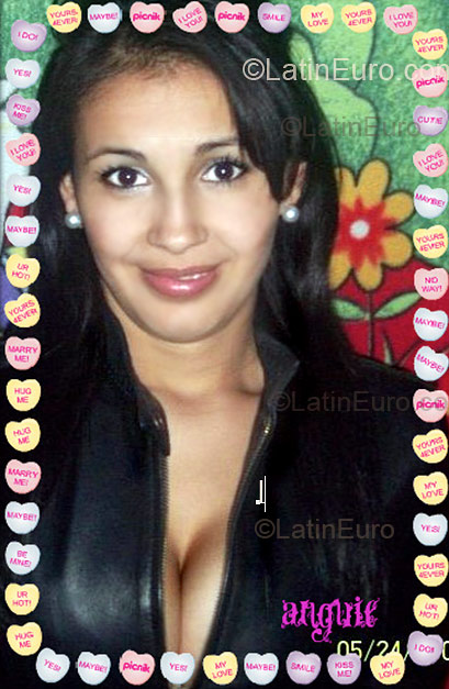 Date this charming Colombia girl Anguie from Bogota CO1567