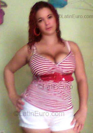 Date this athletic Dominican Republic girl Johanna from  DO1783