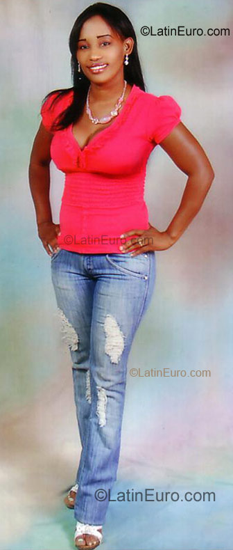 Date this charming Dominican Republic girl Heidy from  DO1796