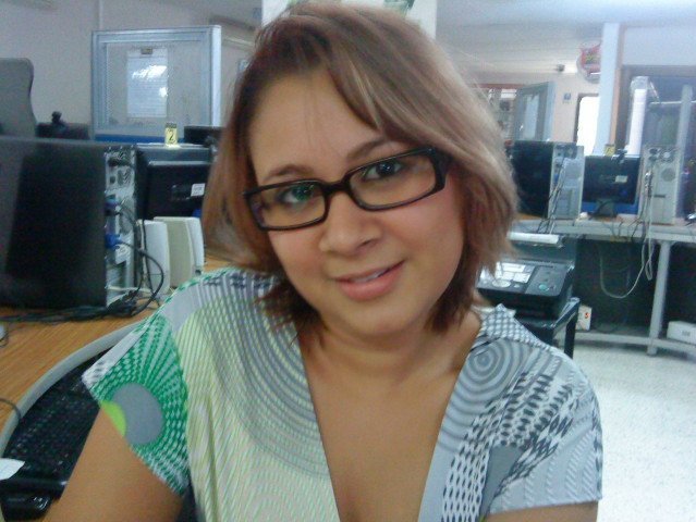 Date this voluptuous Colombia girl Cherill from Barranquilla CO1610