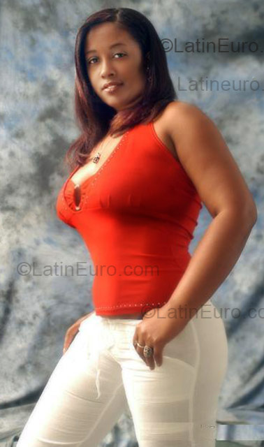 Date this stunning Dominican Republic girl Kathi Cristina from Santo Domingo DO1834