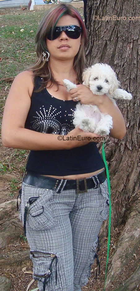 Date this charming Colombia girl Astrid Yolanda from Medellin CO1666