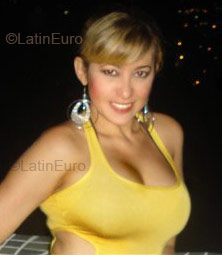 Date this stunning Brazil girl Linda from Belem BR1833