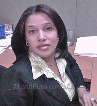 Date this lovely Dominican Republic girl Elizabeth from Santiago DO1957