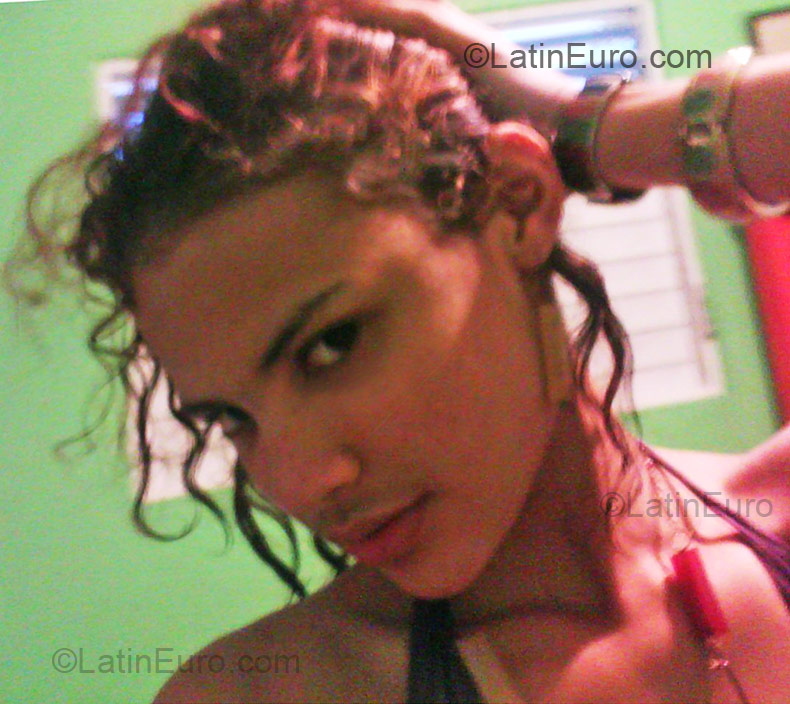 Date this passionate Dominican Republic girl Tatiana from Mao Valverde DO1971