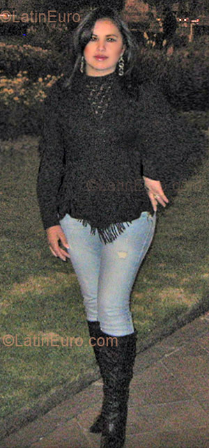 Date this lovely Peru girl Maribel from Cusco PE140