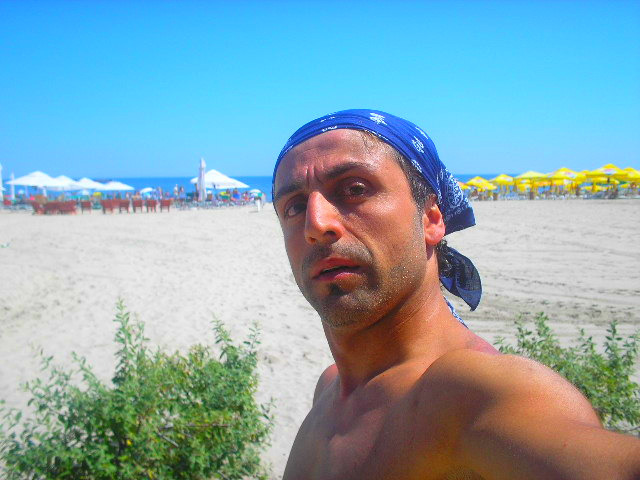 Date this voluptuous Belgium man Ibiza755skype from Genk BE30