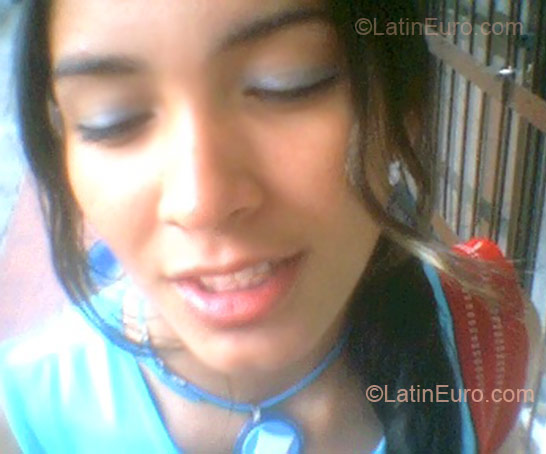 Date this beautiful Colombia girl Nelly Maria from Santa Marta CO1795