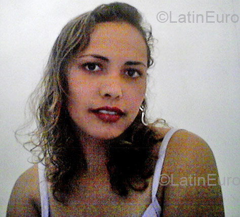 Date this funny Brazil girl Fernanda from Sao Paulo BR1939
