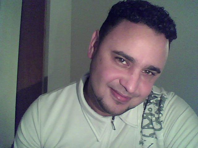Date this georgeous Canada man Fausto74 from Montreal CA178
