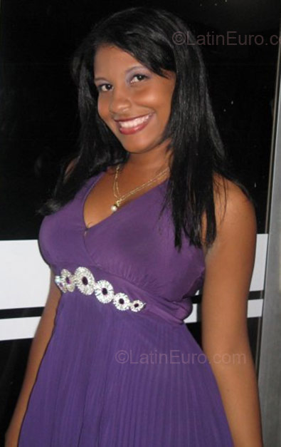 Date this cute Colombia girl Heidy from Cartagena CO1876