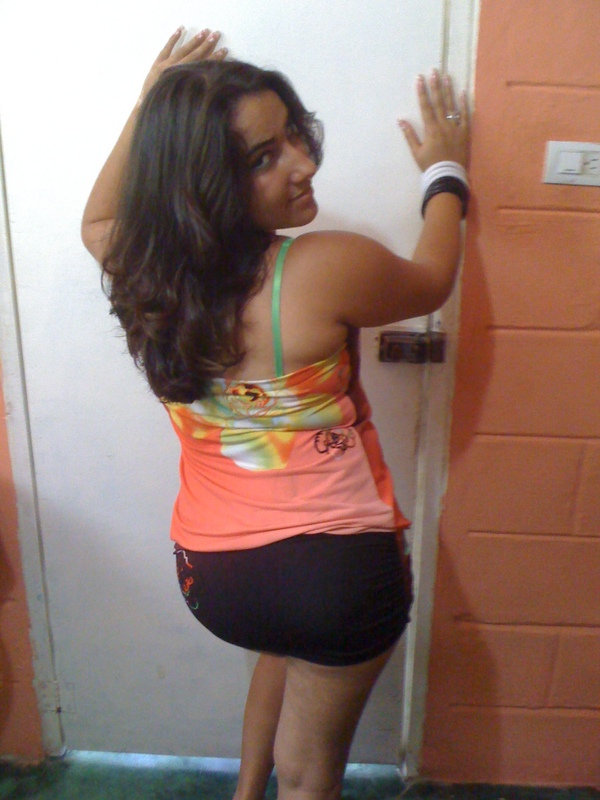 Date this funny Dominican Republic girl Jenny from Santiago DO2328