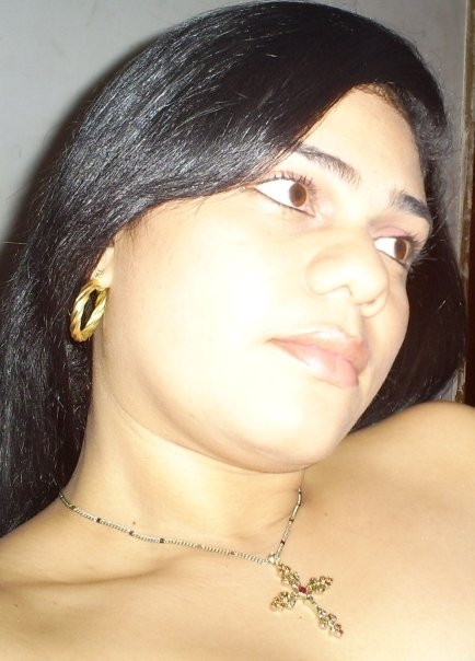 Date this lovely Colombia girl Maldonado from Barranquilla CO1954