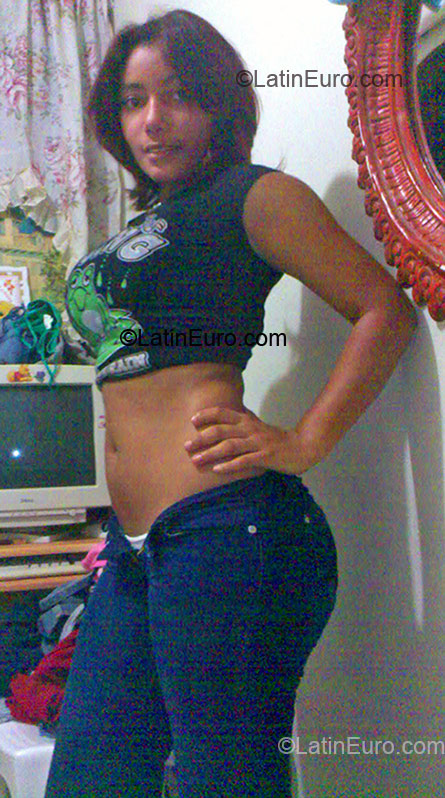 Date this cute Dominican Republic girl Alexandra from Santo Domingo DO2368