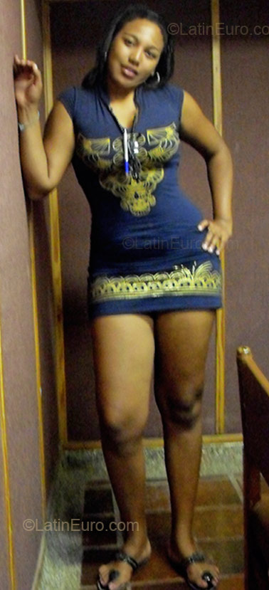 Date this foxy Colombia girl Vilma from San Andres CO1989