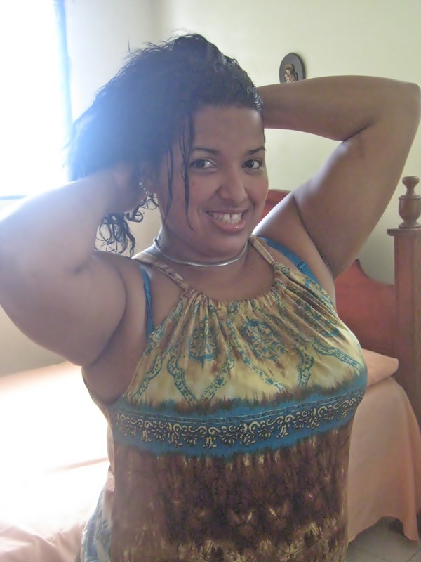Date this foxy Dominican Republic girl Sonia from Santiago DO2433