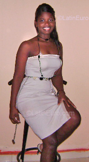 Date this hot Dominican Republic girl Ranlys from Santo Domingo Oeste DO2478