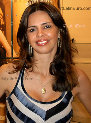 Date this exotic Brazil girl Tatiana from Campo Grande BR2094