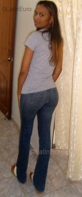 Date this happy Dominican Republic girl De from Santiago DO2499