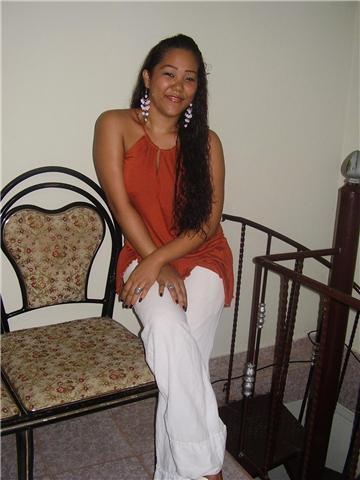 Date this nice looking Dominican Republic girl Chacki from Santiago DO2592