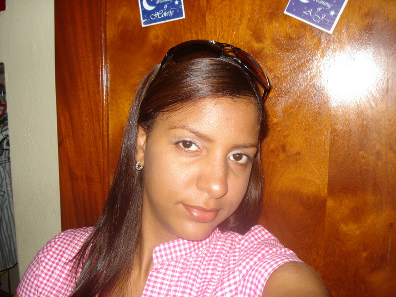 Date this cute Dominican Republic girl Fior from Santo Domingo DO2755