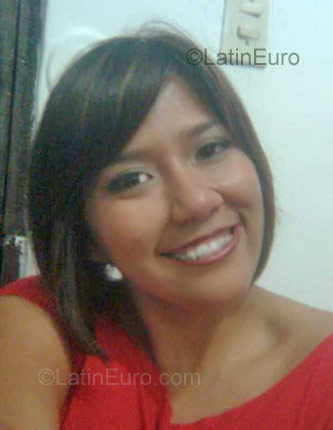 Date this lovely Peru girl Yochinita from Lima PE187