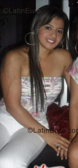 Date this sensual Colombia girl Leidy Yesenia from Villavicencio CO2457