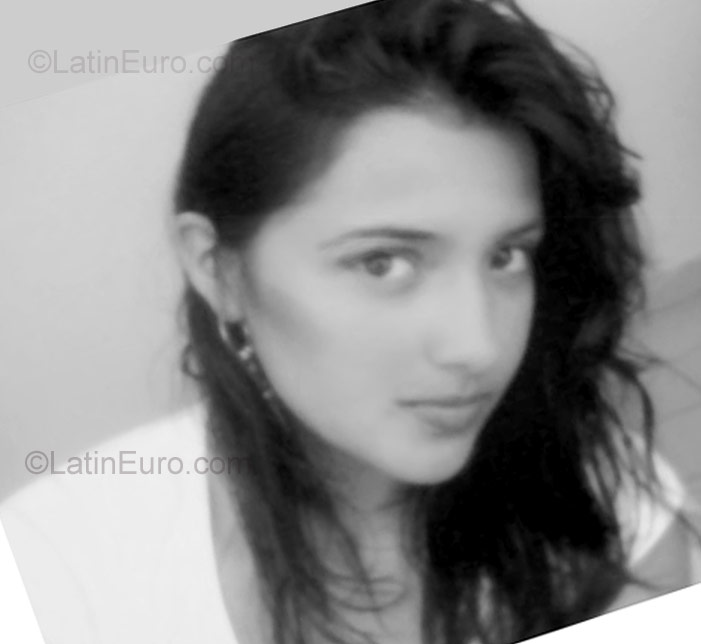 Date this hot Colombia girl Luisa Fernanda from Fresno CO2567