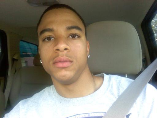 Date this delightful United States man Mickel from  US5074