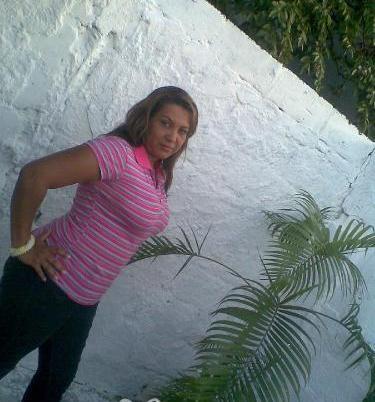 Date this fun Colombia girl Ivon from Cartagena CO2686