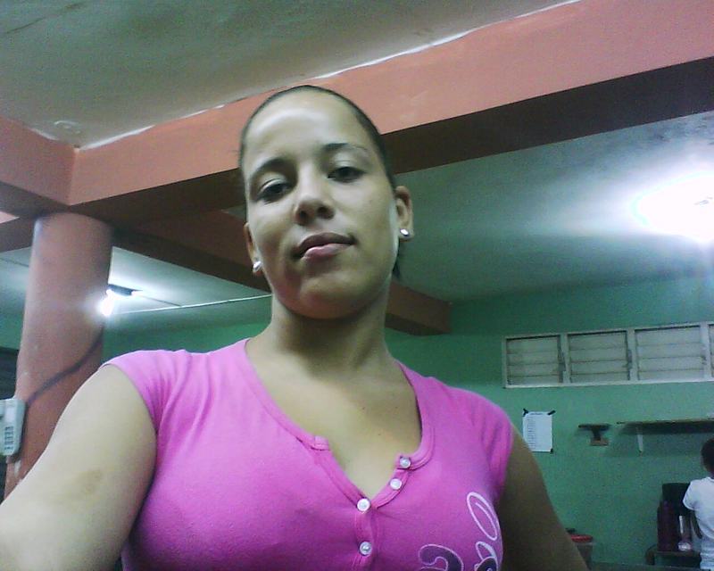 Date this nice looking Dominican Republic girl Jeini from Santiago DO3085