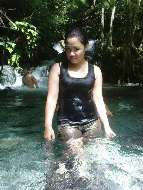 Date this funny Philippines girl Janine from Cebu PH267