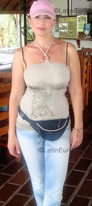 Date this hot Colombia girl Marleny from Rionegro CO2849